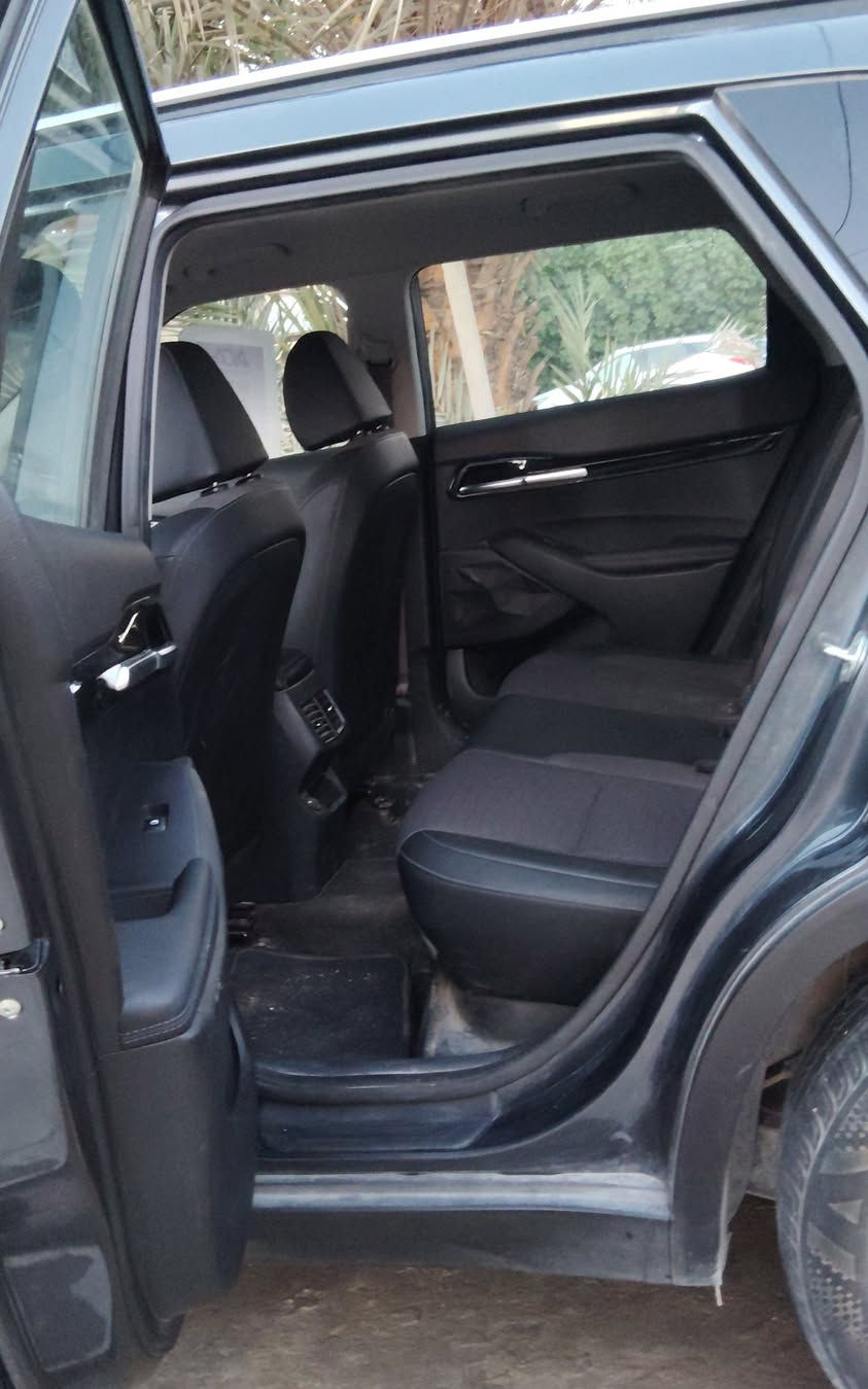 سلام عليكم كيا سليتوس للبيع مكينه 2000دوش المرغوب رادارات جانبيه مستشعر وقوف ذاتي مودات قياده نظام تسحلق تدفىه كشنات كامره خلفيه تبريد امامي خلفي شاشه كار بلي منافذ شحن امامي وخلفي ونوافذ يو اس بي تبريد ثلج فور ويل السياره فول مواصفات للأخير دخول ذكي ونضام ترحيب وتشغيل عن بعد السياره وارد أمريكي للاستفسار على الرقم *********** ملاحظه السياره تستلمه مرقم كامل وجاهز
