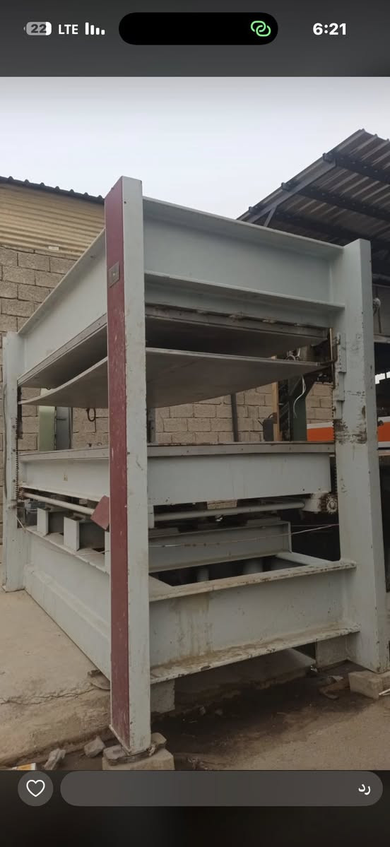 مكبس ابواب تركي نضيف حيل 
مكانه اربيل 

220*110 
***********
