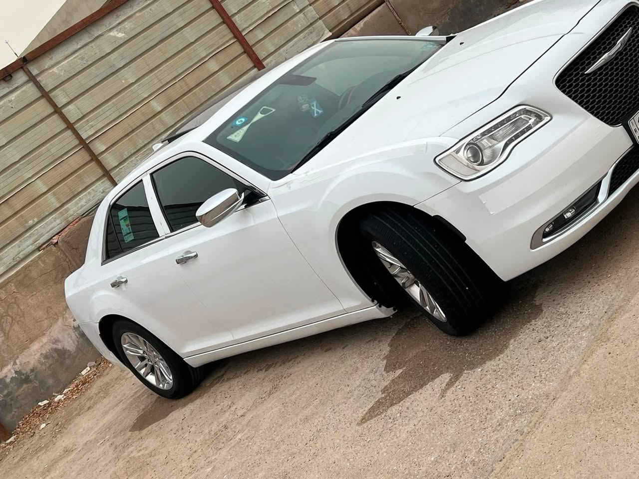 اوبامه 300C كفاله عامه كلين تايتل
السياره كفاله من دعاميه لدعاميه فتح صبغ تقسم 
بارد السياره جديده كلش
موصفات Cفول 
بنرامه  كشنات تبريد تدفه 
خزن ميموري استيرت كهرباي 
برده خلفي حساس كامره تشغيل 
مكينه كير كفاله 
باقي تفاصيل الاتصال ع ***********
مكاني البصره القرنه
