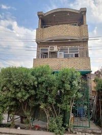 بيت ٥٠متر الايجارشارع المنظمه  الطابق الأول يحتوي على أستقبال +مطبخ+صح...