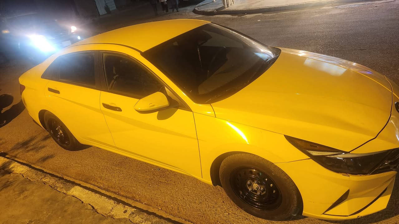 النترا ٢٠٢٣ وارد امريكي 
نص فول 
المحرك ٢٠٠ 
بصمه تحكم استيرن كامل مواصفات 
من عده الفتحه 
منضومه غاز 
بيه بارد بلعراق بلباب وره السايق بارد 
ايقطعه تبديل ما بيه السياره كامله 
السعر ١٦٠ و بيه مجال


**إذا كنت صاحب هذا الإعلان وتريد حذفه لأي سبب، رجاءا أرسل رسالة إلى الدعم الفني**