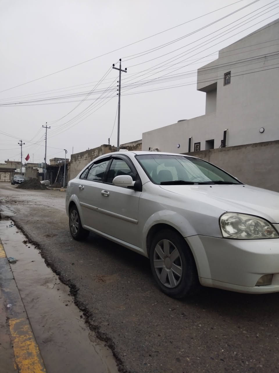 البيع ابوتر 2011 الون ابيظ عنوان تلعفر *********** ***********
