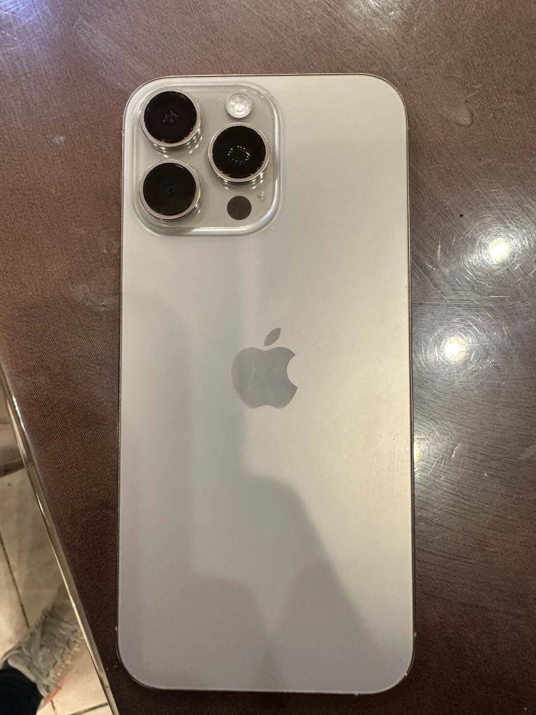 سلام عليكم
ايفون 16برو ماكس 
جديد معنا الكلام 
بطاريه 95
ملحقاته كامله 

مكان بعقوبه التحرير 
السعر مليون قفل 
الشراي يتصل على الرقم 
***********
