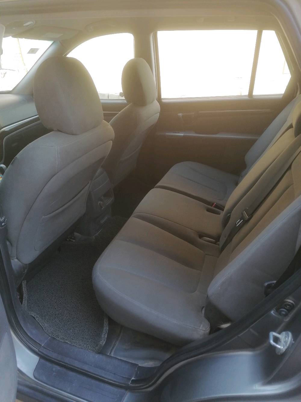 سنتافي وارد أمريكي 2011 محرك 2400 سياره ليبل واحد بدون صبغ او تبديل حادثها ضربه خفيفة جاملغ امامي ايمن بدون صبغ او تبديل السعر المطلوب 125$ وبيها مجال بسيط 