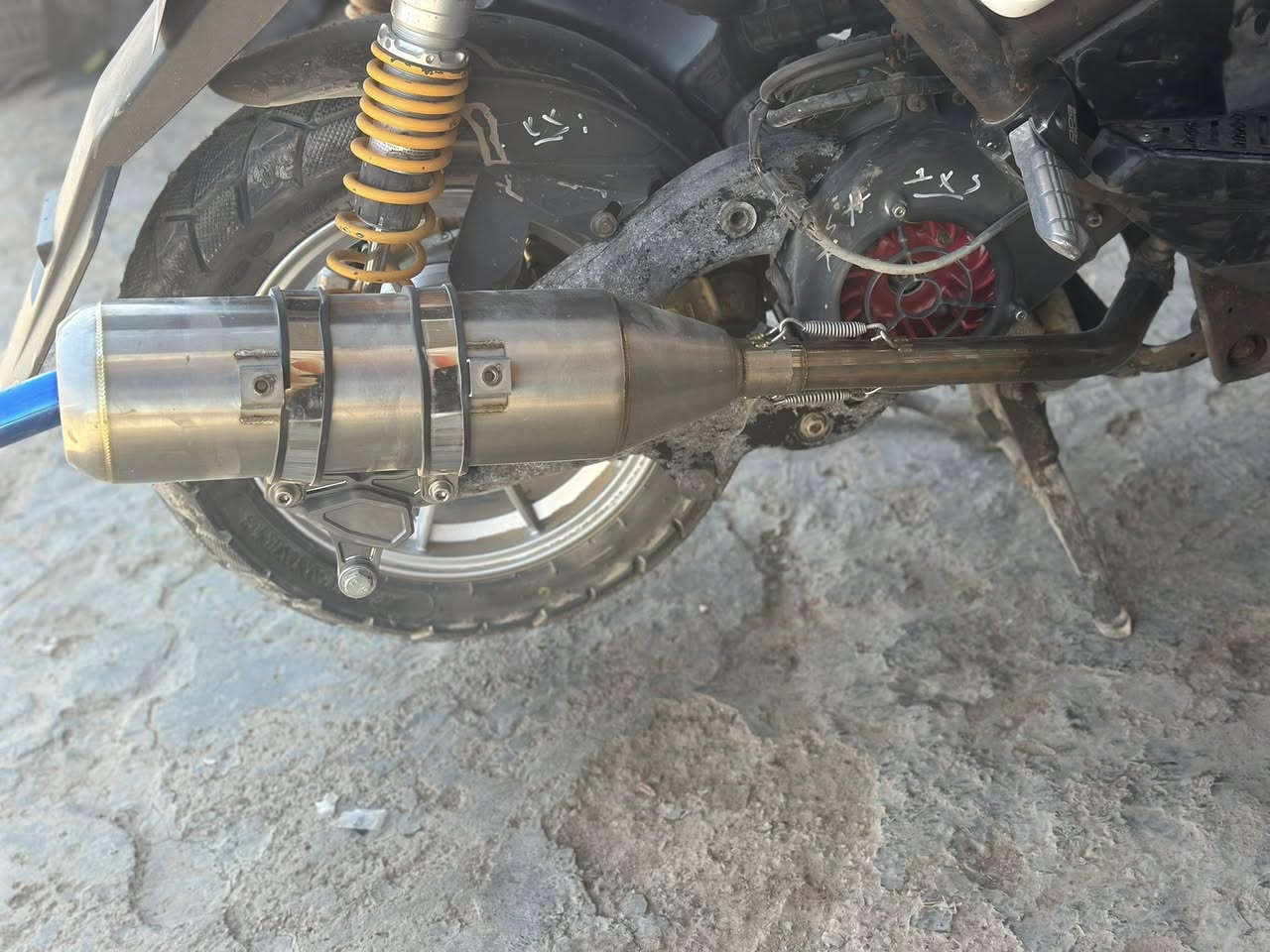 صلانصه سكنس عام تشتغل بيه لحيم بس هنا سعره
100 قفل ال شراي *********** وتساب
