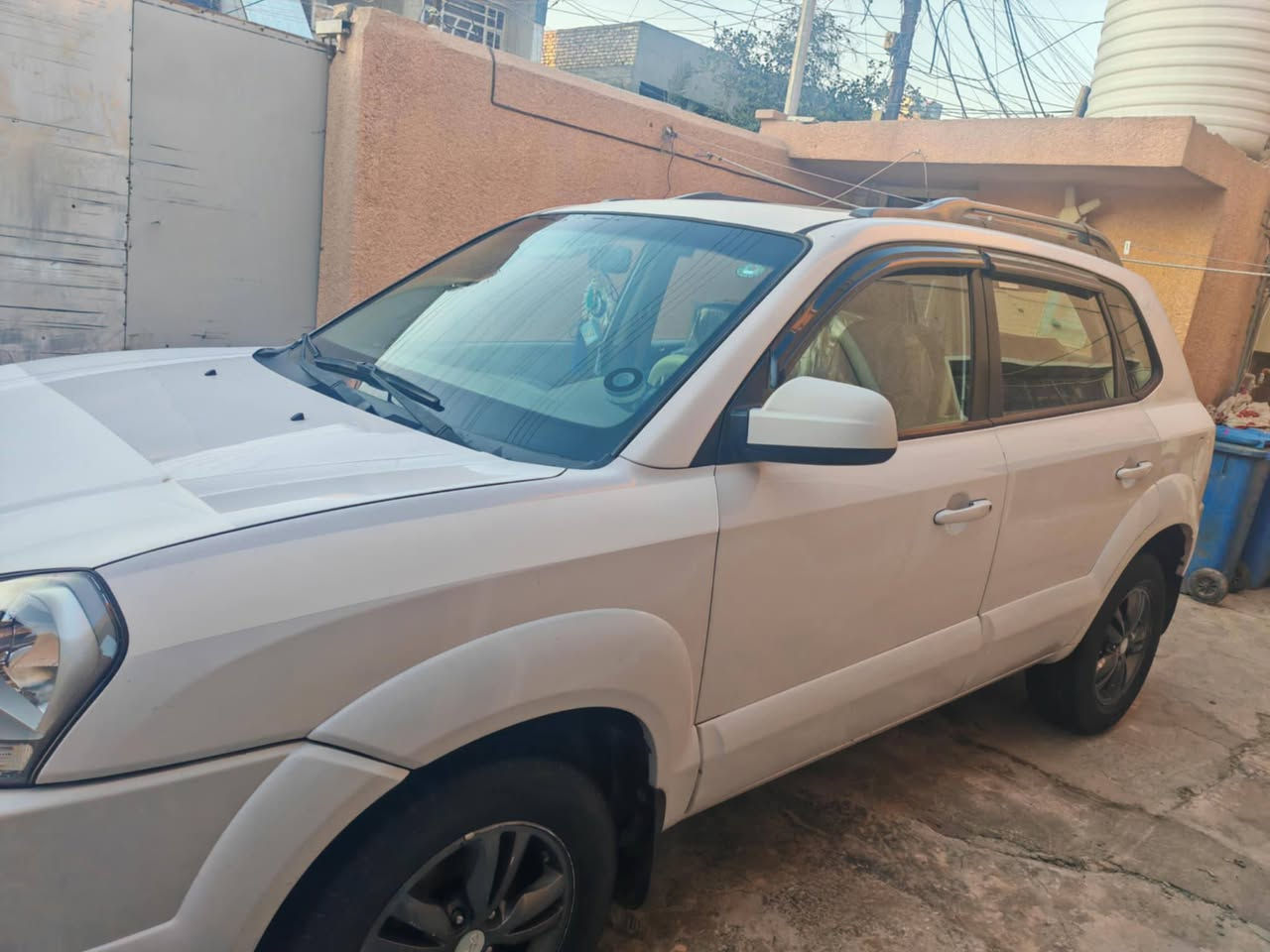 السلام عليكم
توسان موديل2009 خليجي فول مواصفات حجم المحرك 2700
السياره جاهزه للاخير كير محرك حداديه تبريد كله جديد
السياره   مكفوله من التبديل والضربه ابسمي السياره رقم اربيل
رقم اربيل مالكه يمي اتريد تحويل اتريد وكاله بخدمتك السعر 130 وبيه مجال بسيط
مكان السياره بابل للاتصال ***********
