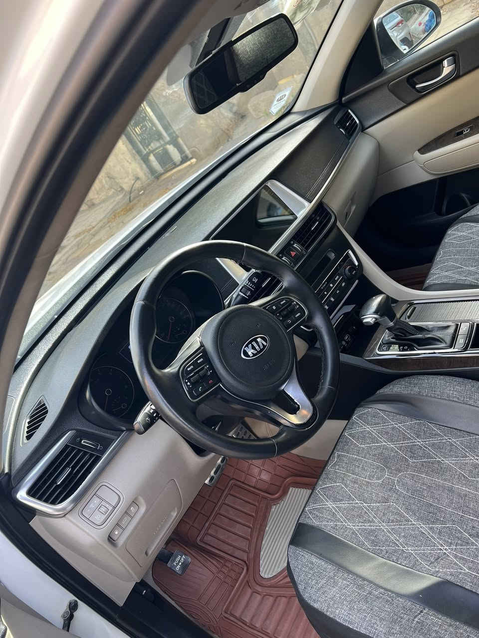 كيا اوبتيما 2018خليجي محرك 2000

سياره فول مواصفات عده الفتحه  مكفوله كفاله عامه رقم بغداد الدولي بسمي مكانه ناصريه مركز السعر 172 وبيهه مجال


**إذا كنت صاحب هذا الإعلان وتريد حذفه لأي سبب، رجاءا أرسل رسالة إلى الدعم الفني**
