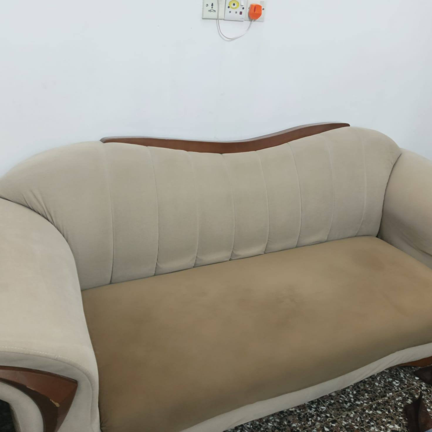 تخم تركي سبعه مقعد خشب زان السعر 325


**إذا كنت صاحب هذا الإعلان وتريد حذفه لأي سبب، رجاءا أرسل رسالة إلى الدعم الفني**