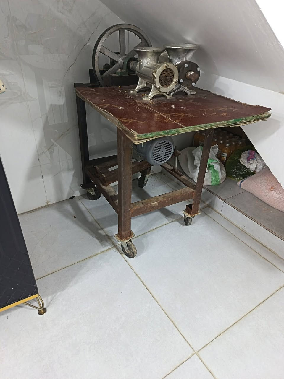 سلام عليكم مثرامه عدد٢ للبيع جديدات كلش 
إلي يريدهن يتصل ويدلل مكلف بلنشر ***********
