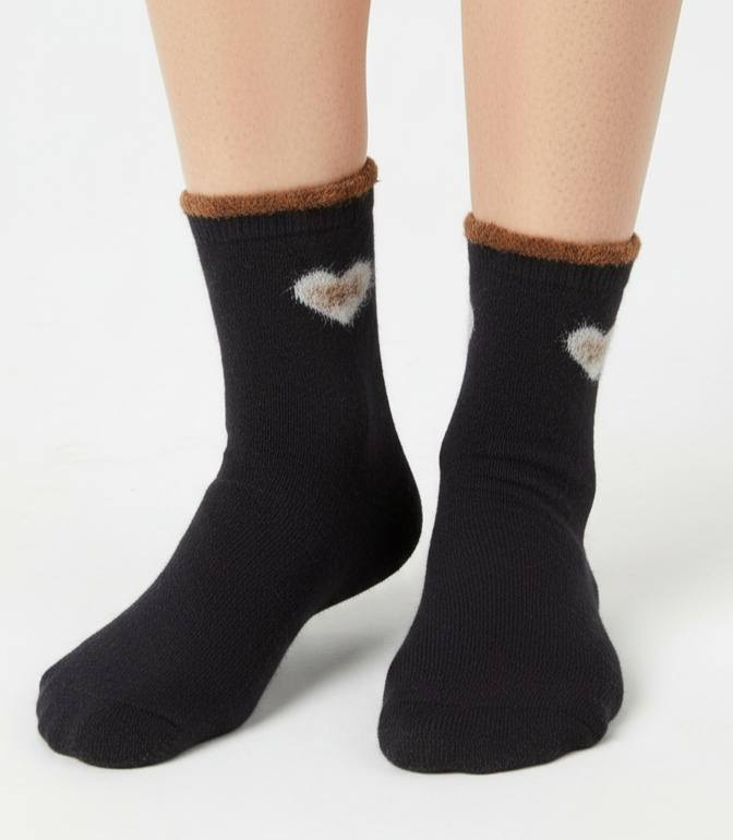 توفر الجوارب النسائي الموهير وبعدة موديلات/العنوان موصل الزنجيلي مجاور صيدلية الشاكرين ***********
