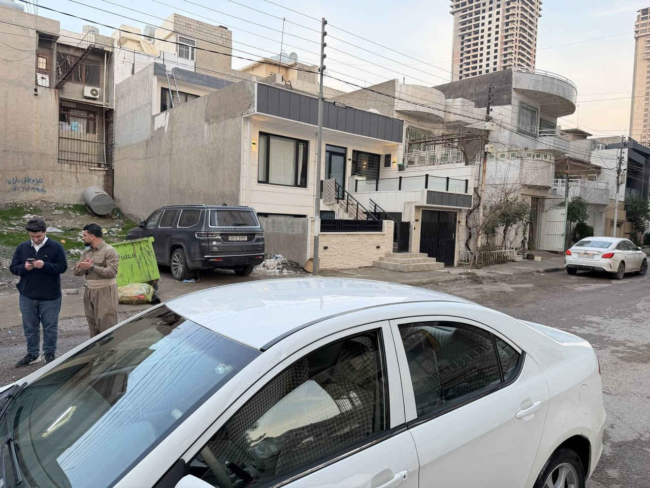 جاک ٢٠١٤
دوو پارچە بۆیاغ بێ ناوگرتن 
جام کارەبای 
نرخ: 73$

***********
