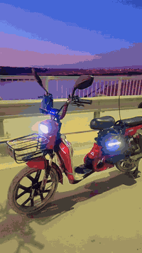 سلام عليكم اخوان متاح 
🏍️موطور شحن مستخدم شي قليل  لون احمر نفس ما واضح 
1.  عدد لبطاريات 5
2.  سرعه 99
3.  موطور كامل من كلشي 
4.  يشتقل سويج 
5.   تواير تضاف 
6.   بريكات شقاله 
7.                                مكاني تكريت لقادسيه ابو عغرب 
8.           سعر 500الف بي مجال بصيط 
9.  رقمي ***********
