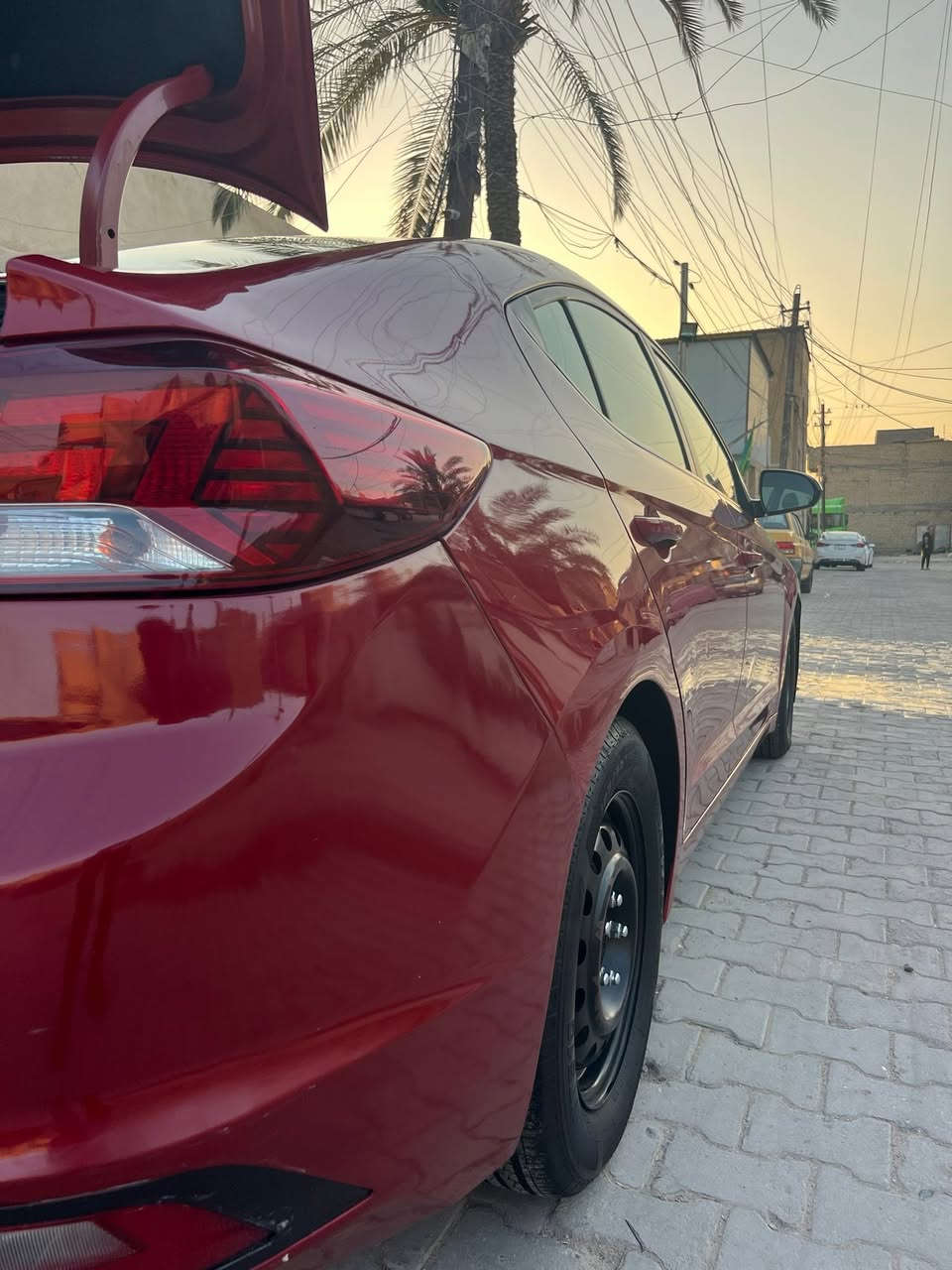 للبيع
النترا 2020 

رقم بغداد 

ماشية 78 الف mi

صبغ بنيد وجاملغ عكس السائق

 محرك 2000 

كير cvt

حدادية مكينة تبريد كير كلة جاهز ونضيف

السيارة برغي ماعايزة

مواصفات عادية

السعر 122$ وبي مجال

***********
