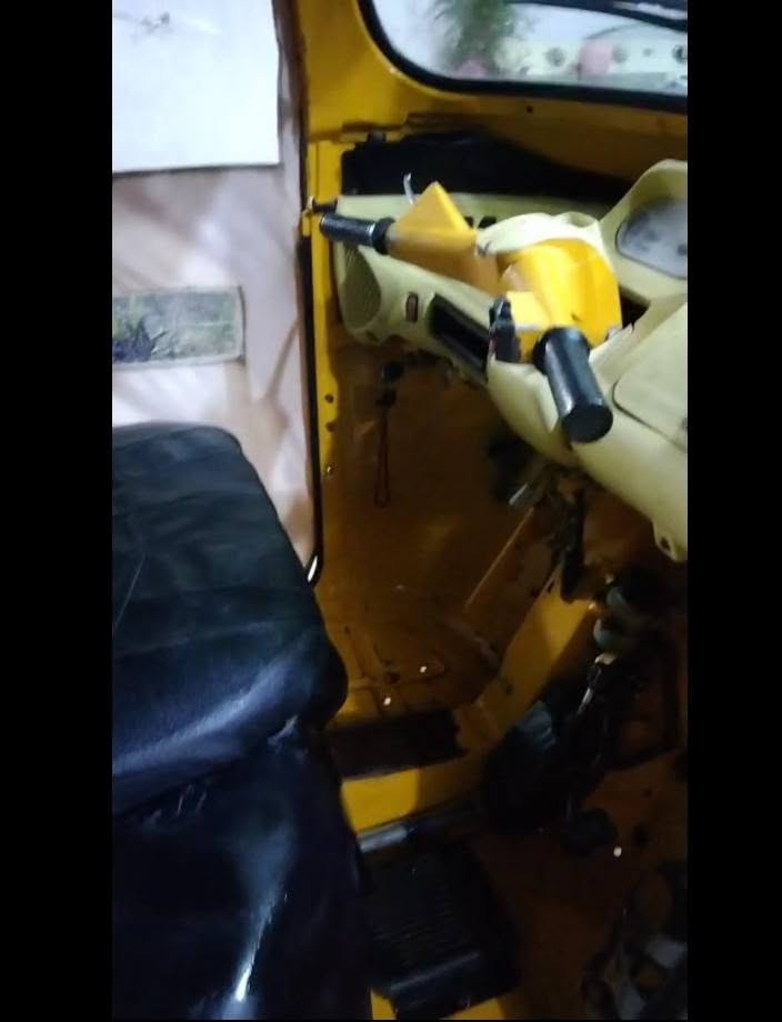 اسلام عليكم تكتك للبيع موديل2022تكتك بلادية السعر5وبيها مجال***********
