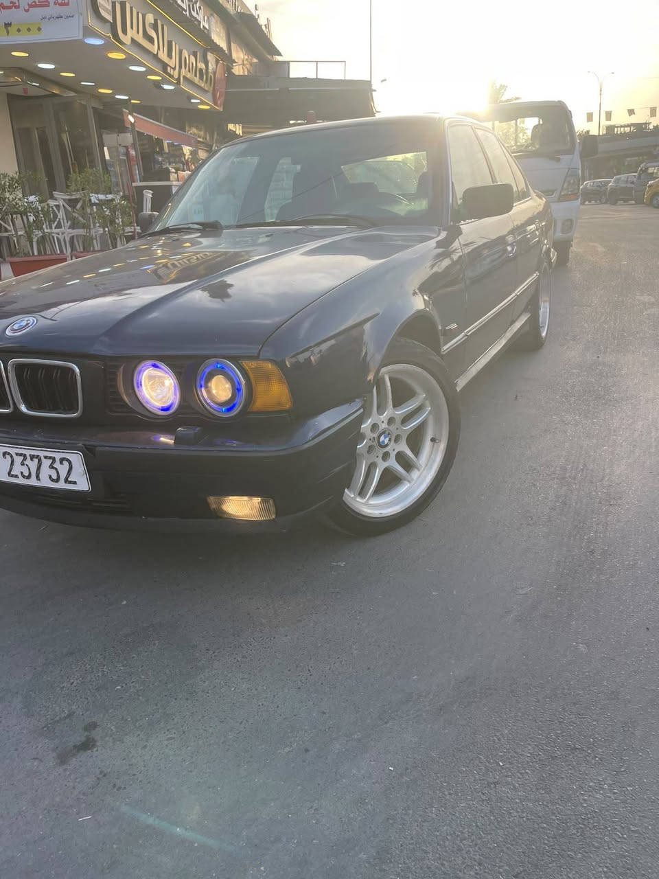اعادت النشر بسبب الوعود موديل 92 بسمي رقم بغداد انكليزي هزة جديد محرك كير تخم تاير صدر امامي خلفي جاهزة السيارة وين ماتريد اترايك سلايت شغال كشن كهرباء شغال كهربائيات كلهة شغالة نقص بس تبريد مكان السيارة بغداد السعر قفل قفل ٣٦ لان نزلت السعر مستعجل على بيع للتواصل ***********
