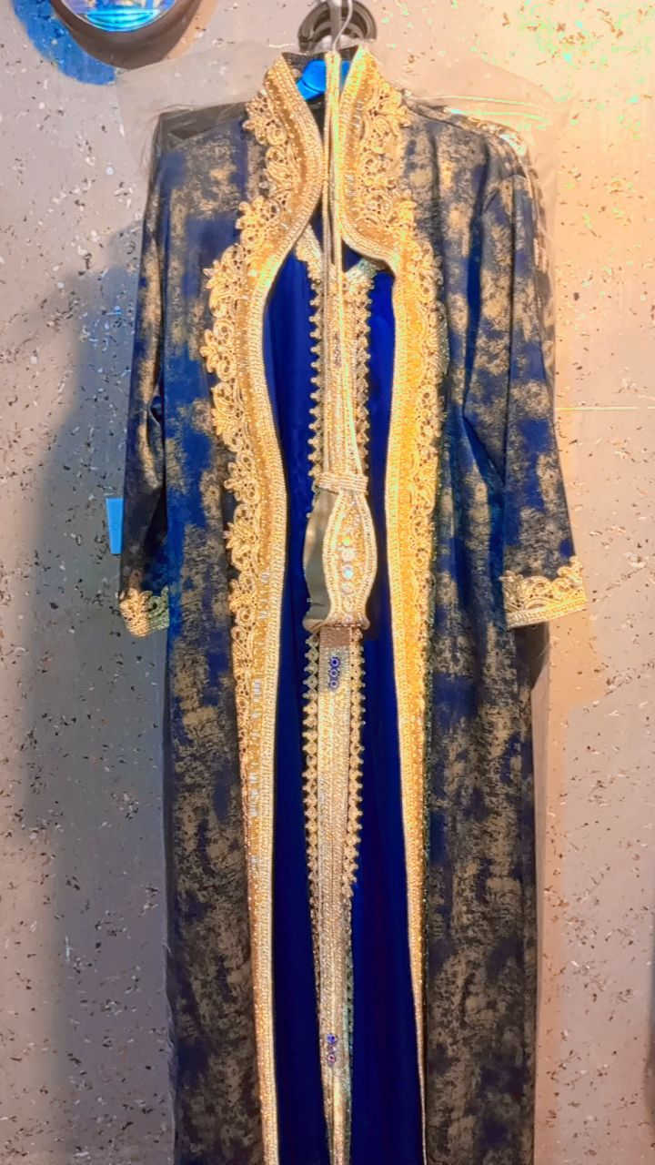 مستخدم مرة وحدة قفطان 3 قطع يلبس من وزن 80 لل100.. السعر 35 والمكان زعفرانية


**إذا كنت صاحب هذا الإعلان وتريد حذفه لأي سبب، رجاءا أرسل رسالة إلى الدعم الفني**