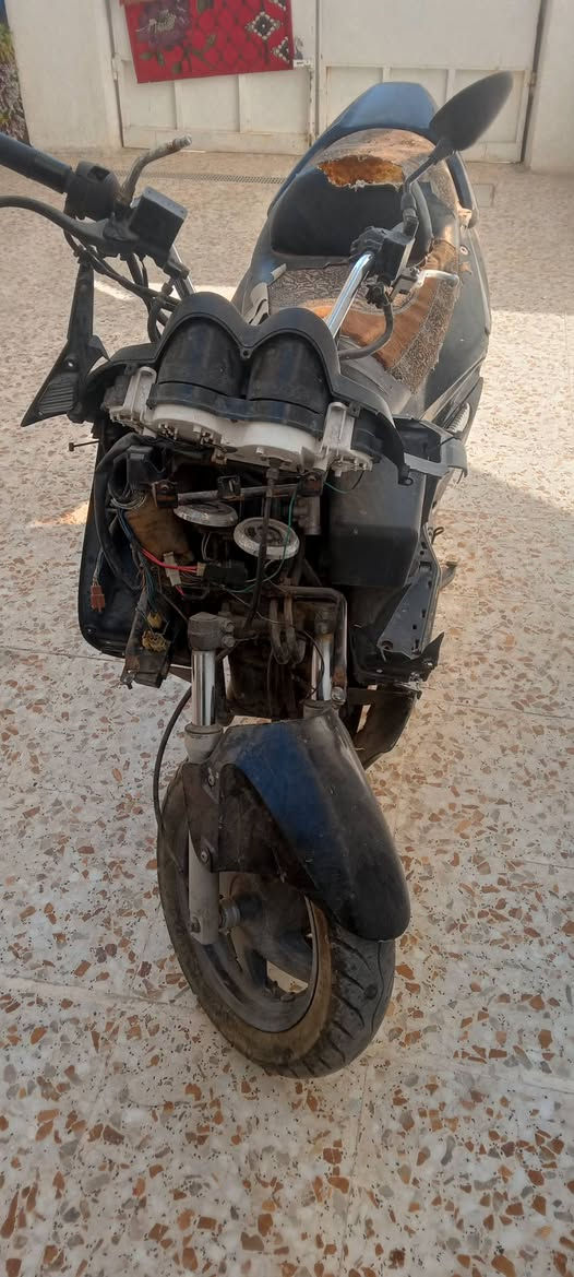 السلام عليكم مكلف بلنشر دراجه فورصه 06 شغاله مكينه ناعمه للبيع 150 رقمي ***********
