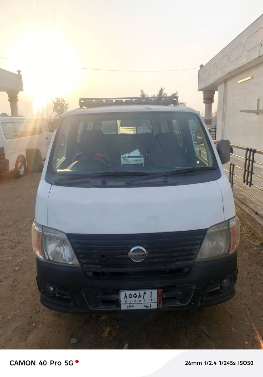 سلام اعليكم نسيان ناصي 2010 بغداد  مكفولة من كلشي اكير أو  محرك مال  حاويه أو اكسن متعهد   تخم تاير   سنويه جديدة   أبيه صبغ صفحه طويله شي قليل    ؟؟ 
*********** ! ***********! مكانه بغداد محموديه!
