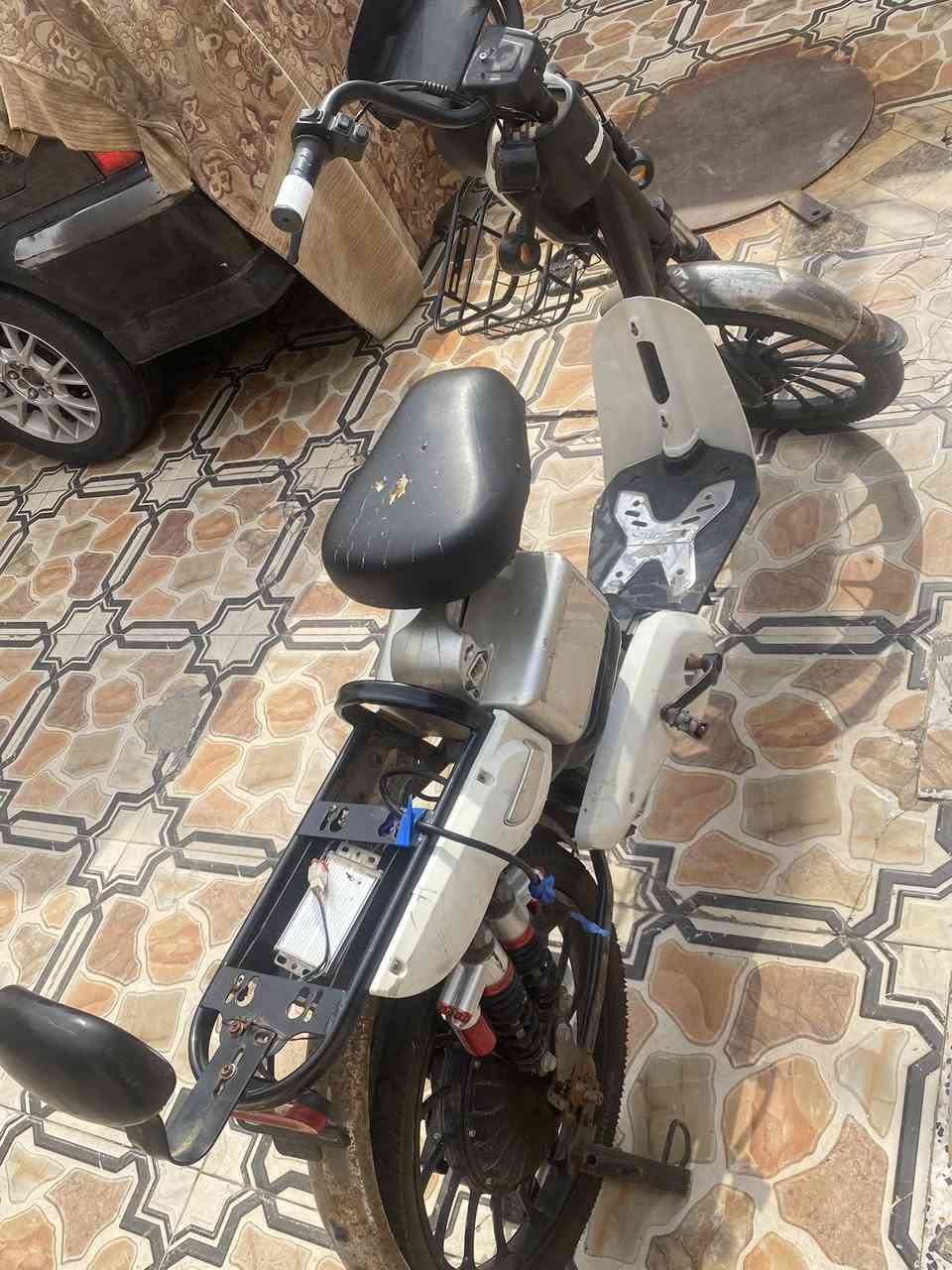 سلام عليكم دراجة شحن rm كوري حجم 20
سعره 200 الف و بيه مجال 

5 بطاريات 
ملف 2000
سرعة 65
موديل 2024

العنوان / البصرة القبلة حي الشهداء 
رقم الهاتف / ***********
