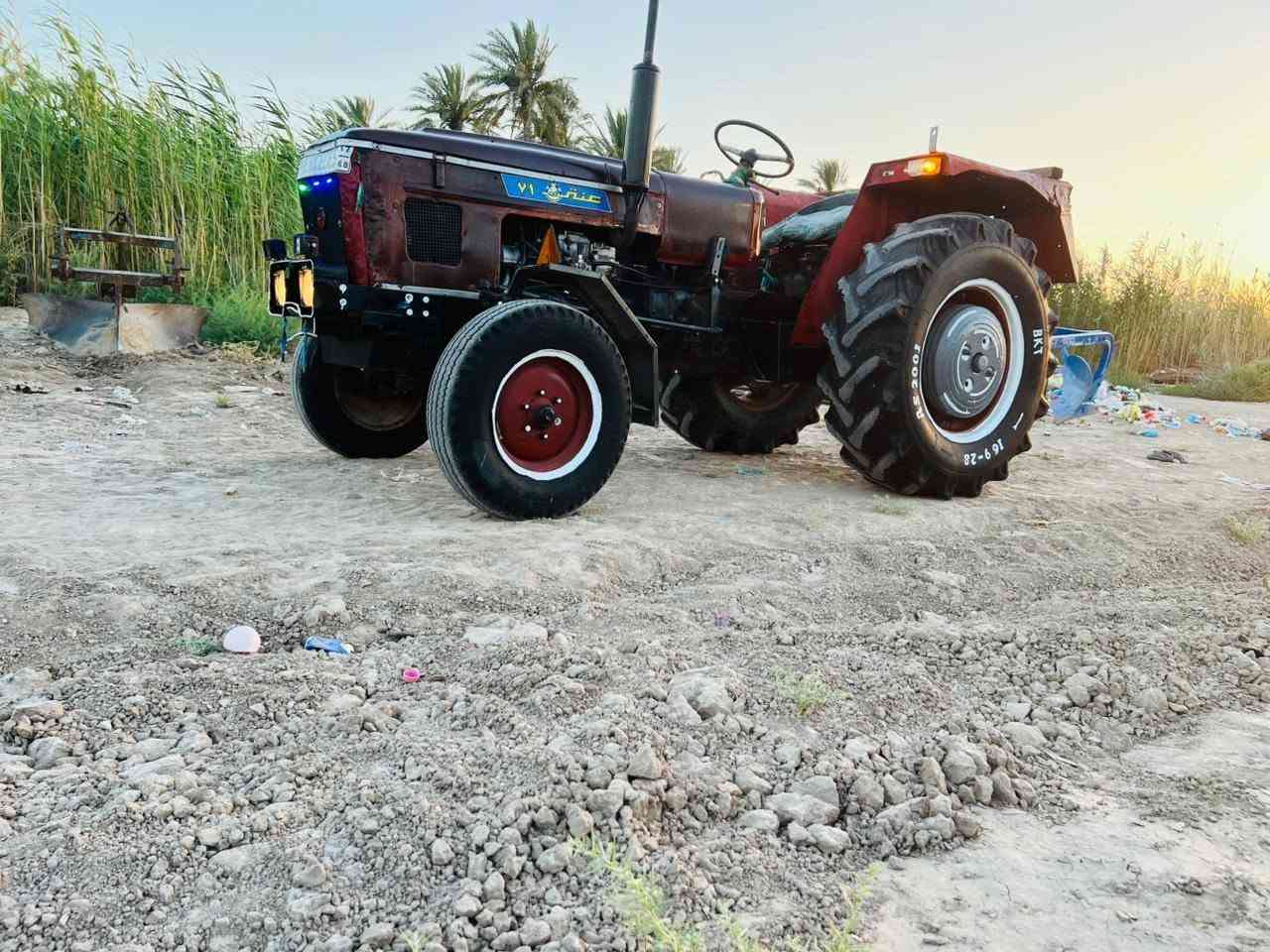 للبيع عنتر موديل 1987 مكينة جديدة لا تنقيص ولا تبخير كير ومحرك وأكسل وجهاز هودرليك مكفولات ستيرن باور نكره سلف كهربائيات شغالة ثكالات امامي خلفي مكينة مال جناي اي نقص ما بيه السعر 4250 المكان بابل قرب خط السريع جسر مشروع المسيب للاستفسار ***********
