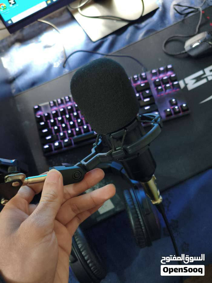 السلام عليكم ورحمة الله وبركاته 
كمبيوتر العاب للبيع المواصفات 
معالج rayzen 5 5600 
كرت شاشة rx580 2048sp 8gb
رامات 16gb 
تخزين m.2 1tb + ssd128 gb + HDD 1tb 
power supply 550 watt 
شاشة 27inc mass 1080 165/180hrtz
متوسط خبير x hyperx pulsefire haste
الكيبورد hyperx alloy origins core بيه زر الn ضغطته لازم تضغطه اقوى من باقي الأشرار 
السماعة red dragon Pandora 
المايك شركة عادية بس الجودة جيدة
سعر البيئي وحده 475 
الشاشة 180 
الكيبورد  سعره 45 و سعر الجديد بالمواقع 100 دولار 
سعر المتوسط 35
سعر السماعة 35 
سعر المايك 25
مكاني صقلاوية


**إذا كنت صاحب هذا الإعلان وتريد حذفه لأي سبب، رجاءا أرسل رسالة إلى الدعم الفني**