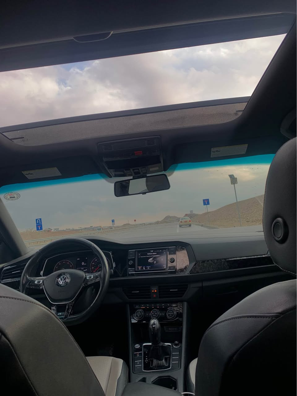 Jetta R Line 2021 
قەپات مواسەفات 
مەکینە ١٤ تۆربۆ
پانۆراما 
بەسمە
برێک بەسمە
پێشت و پشت و لایەکان رادار و حەساس 
گێچ ئەلیکترۆنی
کوشین هیتەر
کوشین جلدی ناو کرێمی
ئاوێنە رادار  
زۆر مواسەفاتی تر
١٢٠ هەزار کم رۆیشتیە
٣ پارچەی سبوغە بۆنیت و هەردوو چاملغی پێشەوە  لەگەر نیو  شانی لەی سەکنی پەمپە بێ سبوغ بێ دەعم بێ  داخلی بێ ایرباگ
گێر مەکینە بەناوکردن غەرامە هەموو شتەکی بەشەرت
سەنەوی رەقەم هەزە هەمووی نوێیە 
143 وەرەقە و مەجال
*********** واتس ئەپ أربيل, العراق
