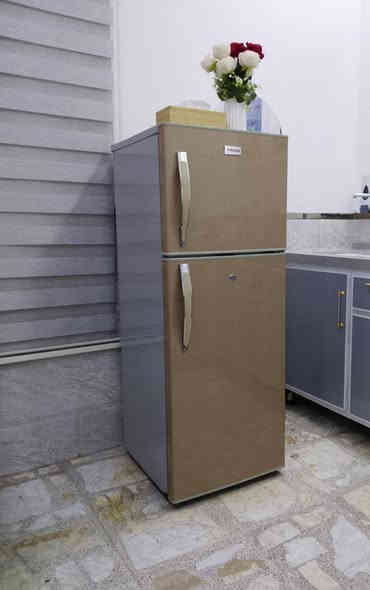 السلام عليكم
ثلاجة نظيفة كلش للبيع 
المكان بغداد العماري
مكلف بالنشر للاستفسار
***********
