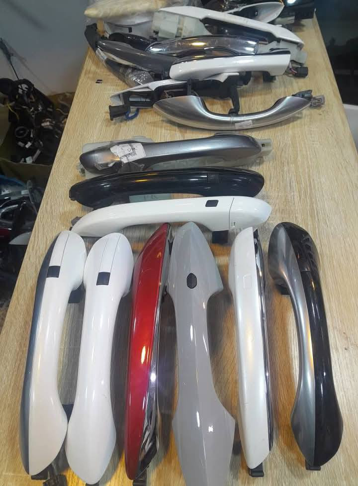 سلام عليكم أصدقائي
يتوفر لدينا قطع غيار الانترا ٢٢
فورتي ٢٢
سورنتو 
سبورتج 
توسان 
جميع قطع غيار السيارات 
سوق بغداد مقابيل وزارة التعليم 
هاتف ***********
