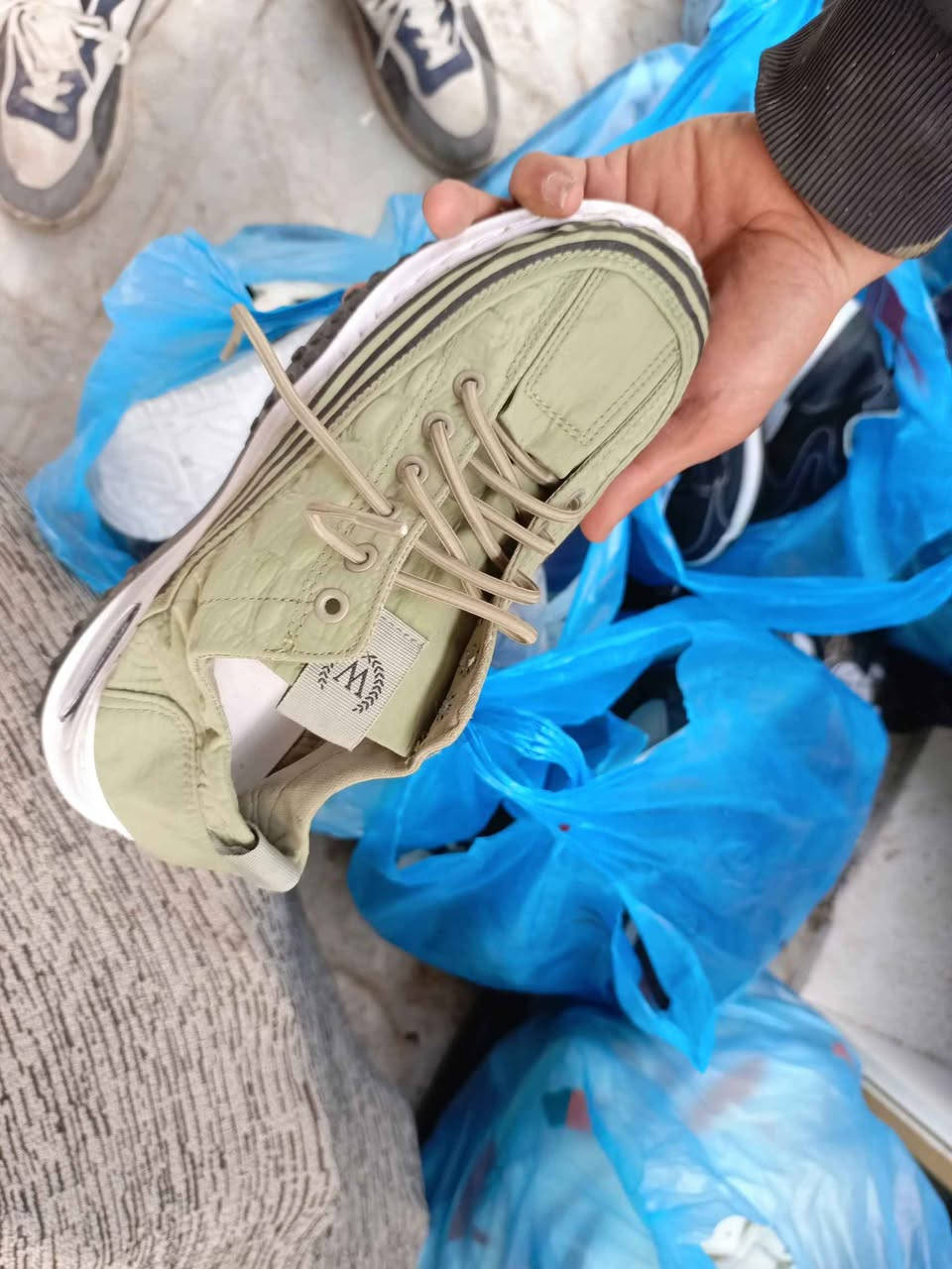 سلام عليكم شلعة احذيه للبيع تصفيه قياسات من 39لل44 سعر القطعه ٢٠٠٠ دينار بس البصرة, العراق


**إذا كنت صاحب هذا الإعلان وتريد حذفه لأي سبب، رجاءا أرسل رسالة إلى الدعم الفني**