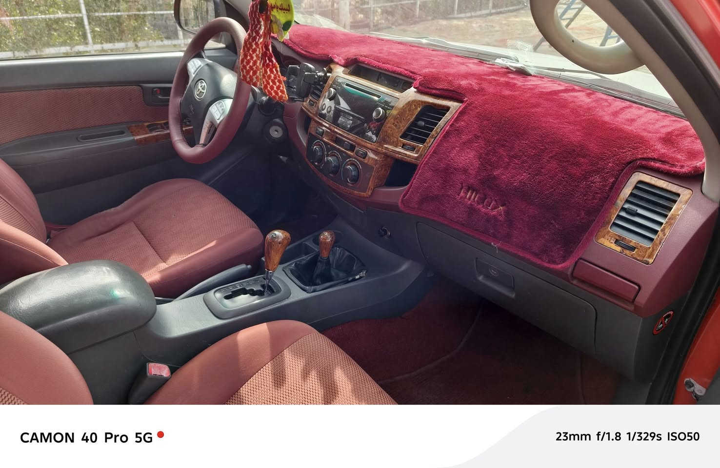 سلام عليكم عندي سياره البيع بيكم فورويل موديل 2015 
رقم دولي بسمي تحويل مباشر سياره 
مكفولة من صبغ او ضربه او تبديل اوفتح
 كير واتماتيك شاشه كامره تحكم استيرن حساسات خلفيه 
اسبير مانازل تخم تاير جديد حداديه جديده
ماشية 100ألف  عنوان بغداد ولشراي يتصل عل رقم ‏‪***********‬‏
