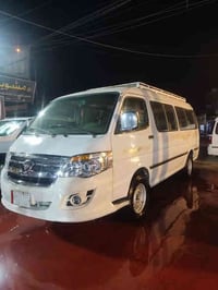 للبيع فتون  2015  السياره جاهزه من كلشي  مكينه ففتي كير اوتوماتيك  تخم...