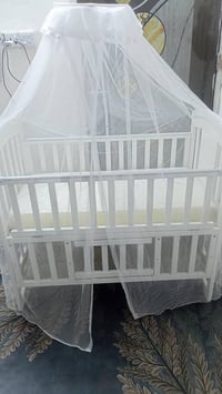 جربايه اطفال للبيع اخت الجديده نضافته100\100 تتصغر وتتكبر/ المكان بغدا...