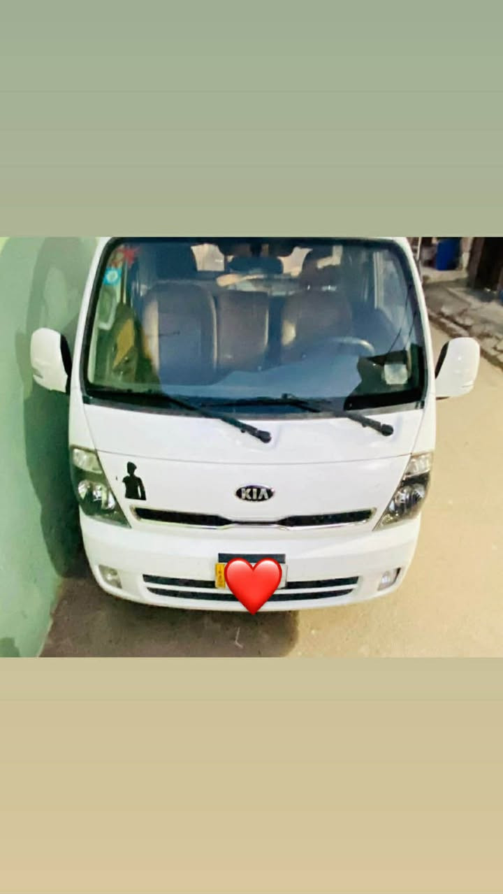 للبيع | كيا حمل 2700 موديل 2020

🔹 مكفولة كفالة عامة 

🔹 عدا بارد 3 اصابع فقط 

🔹 درع خلفي 

🔹 سبير مانزل على وضع الشركة

🔹 مدوشمة كاعية

🔹 السيارة متصرف عليها ربع دينار

🔹 تخم تاير كوري 

🔹 رقم بغداد 

🔹 السيارة باسمي، التحويل ثاني يوم

📍 المكان: بغداد – مدينة الصدر 
 
السعر 133 وبيه مجال 

📞 للاستفسار: ‭ ***********
