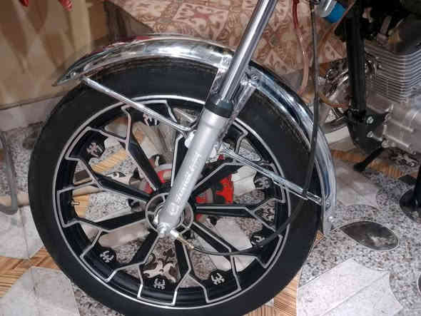 ماطور  موديل 24 لبيع خمسه كير بصمه نضيف بس ردله بتري جوزه مال تشغيل فقط سعره 550بي مجال عنوان جلولاء‏‪0773 782 7333‬‏
