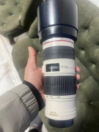 عدسه 70.200 فتحه 4 دبل ستابلايزر اخت الجديده نظافه 97‎%‎ سعرها خاص او ...