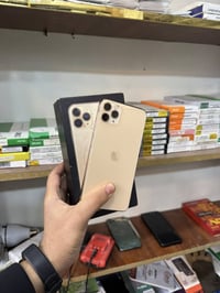 iPhone 11 Pro Max ذاكرة 256GB البطارية 100% مستبدلة أصلية 🔋  الجهاز كل...