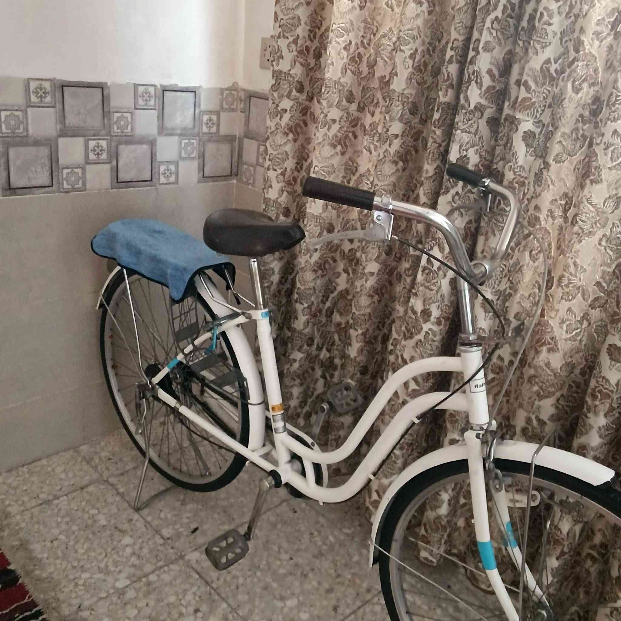 سلام عليكم
بيسكل يباني 
مديل٢٠/٢٠
كفلا
‏‪***********‬‏
