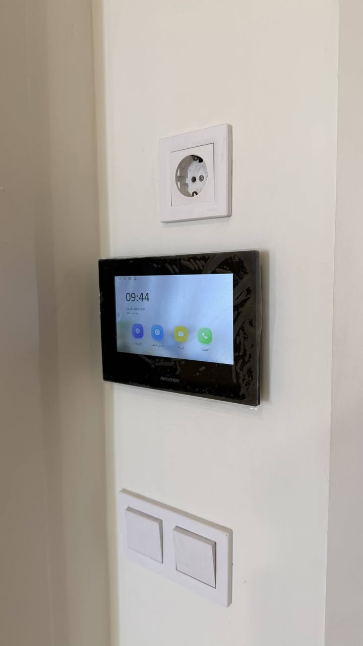 Unfurnished Apartment for rent located in Erbil,
In Empire Square, with an area of 143 SQM
(2+1) two Bedrooms with Living Room 
✅ The price is 650$ per month 

Consists of:
- 1 Living Room
- 2 bedroom 
- 2 bathroom
-  kitchen
-  balcony 
Floor no: 6 with external view
(other offers are available) 
✅ Contact us on WhatsApp or DM:

✅ +964 751 075 5055 

#apartmentforrentinerbil #apartmentforrent #realestate #empire #apartment #goldenzone #erbil
