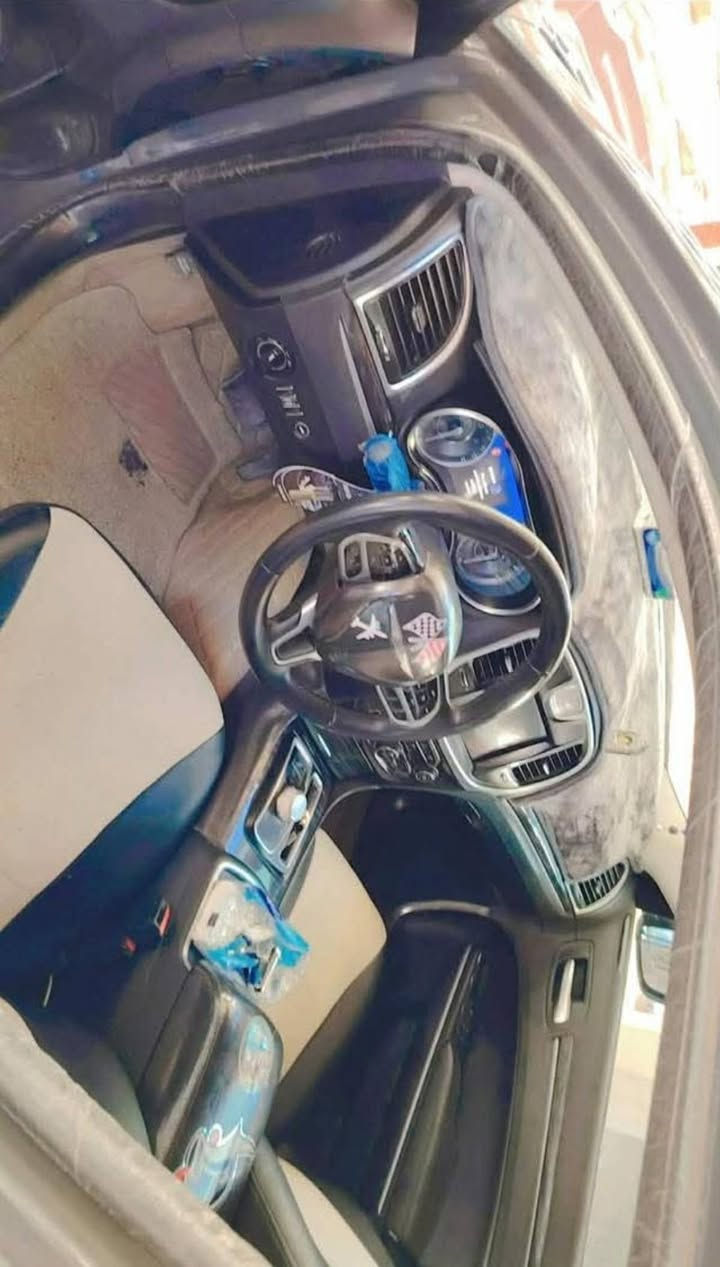 السلام عليكم أوباما للبيع موديل 2018 وارد امريكي ضرر بنيد رقم سليمانية للاتصال ***********
