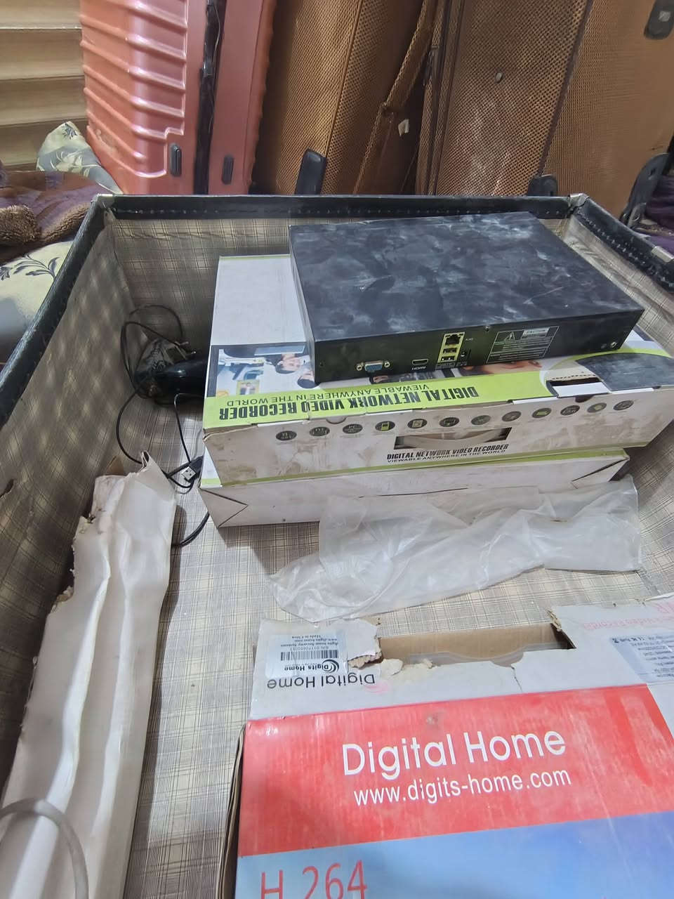 السلام عليكم كاميرات مراقبه للبيع كاميرات فول دقه بعدهن بالكرتونه جدا ما مفتوحات واكو بيهن مستخدم كاميرات تصير مجمعات وترهام عماير مكان ابو غريب المنسيه مقابيل حليب بلادي سعرهن قيم بليرضي الله هذا رقمي للتواصل *********** بي واتساب
