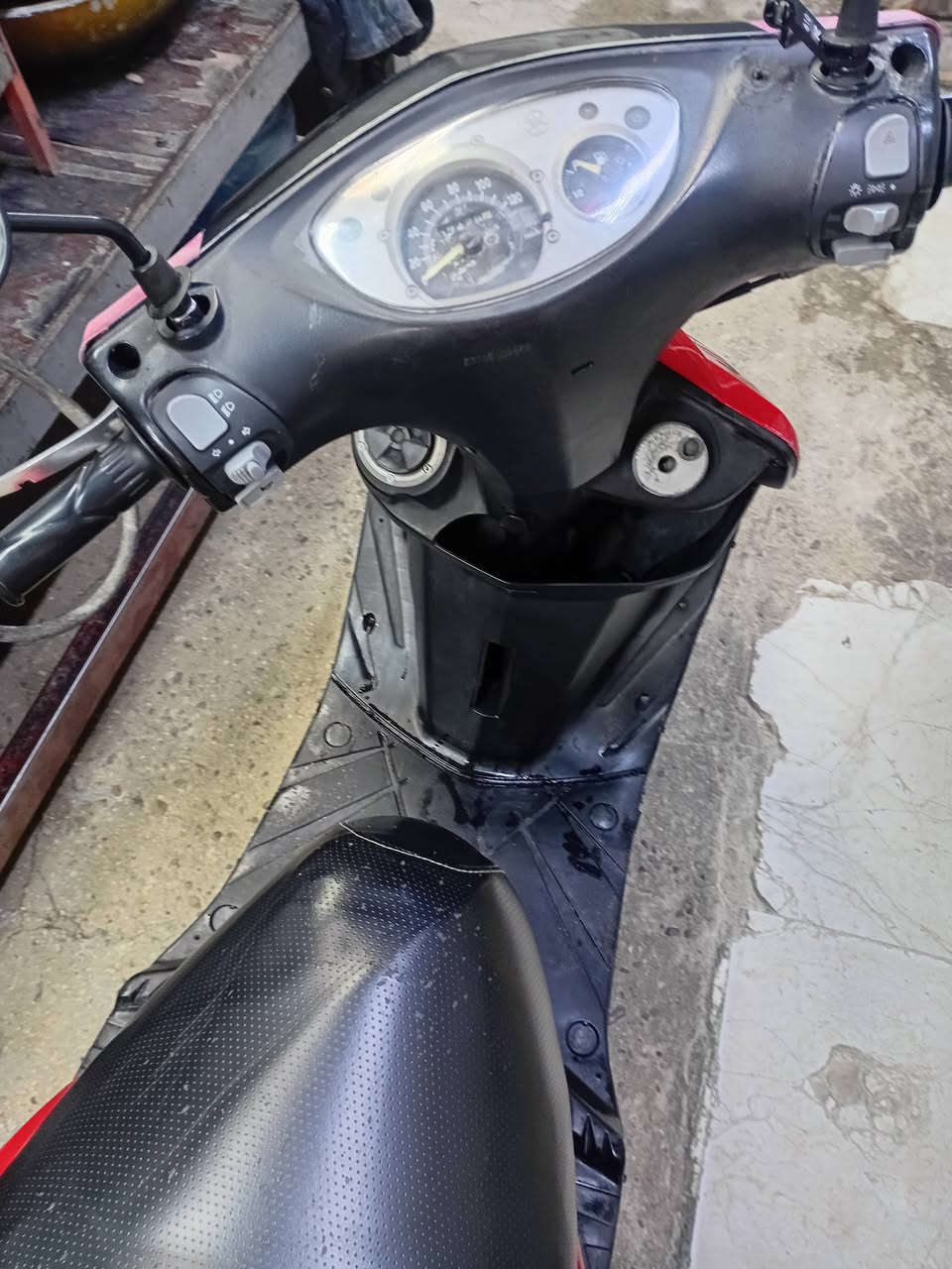 السلام عليكم شباب ماكس ثعلب مكفوله كفاله عامه محرك كلشي ببه مكفول دراجه جديد ختم واحد محرك كفرات اشاير كله ختم واحد اي نقص مابيه اوراق بيه سلف هندر شغال حته عده مال صباين الي تجي بل صندوك موجوده دراجه رمبه عنوان بغداد اسكان سعر 600 وبيه مجال ***********
