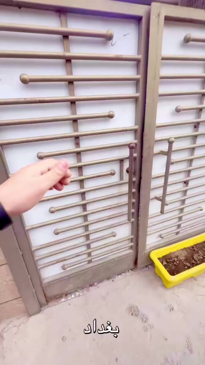 ⸻
🏢 مكتب الشوكي للعقار

🏡 للإيجار – فرصة مميزة للسكن العائلي

📍 الموقع: حي البنوك – شارع التربي
📐 المساحة: 75 متر

✨ يتكون العقار من:
▪️ 3 غرف نوم
▪️ صالة 
▪️ مطبخ
▪️ خدمات (حمام)
▪️ مخزن كبير

✔️ موقع ممتاز وقريب من جميع الخدمات
✔️ مناسب للعوائل
السعر.  مناسب. ✨
📞 للاستفسار والاتصال على الأرقام التالية 
***********
‭***********
واتساب. ✨📍 أو زيارتنا في موقعنا:
حي البنوك – شارع التربيه
🏢 مكتب الشوكي للعقار
