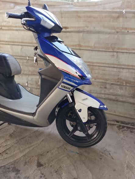 من رخصت الادمن/
دراجه سكنس لد موديل٢٠٢٠ دراجه زيرو بمعنه الكلمه جديده كلش وما متعوبه دراجه مال بيت دراجه فقط بيه كسر بجاملغ الامامي وشويه بل كفر ومصطلحات فايبر كلاس ومسوي بيهن فابلون صفحه وحده فقط دراجه نضيفه وحلوه سعر ١٦$ وبيه مجال مكاني بغداد محموديه ناحيت الرشيد ***********
