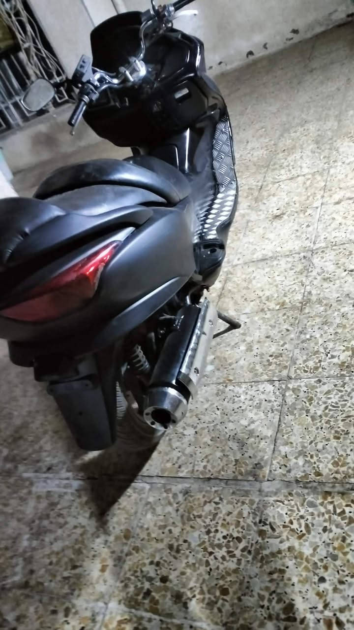 السلام عليكم فورزا 0.8 بصمة للبيع مغلفة فابلون مكينة مكفولة شرط مابيها نقص دبلات ورة كدام جدد دسكات ورة كدام كلجات امامي خلفي  فلنجات جديد رون ثابت 1 ونص حماوه جوة النص ما تعبر كهربائيات كله شغاله 

مكاني بغداد الدورة. ***********
