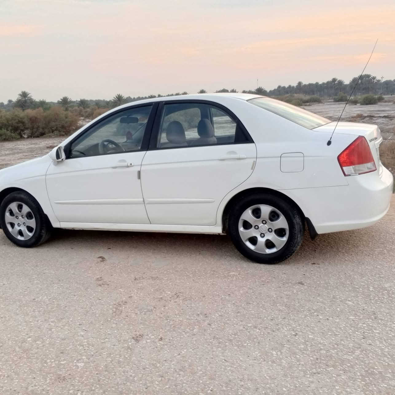 سياره للبيع اسبكتره كفاله عامه موديل 2009 اتصال على هذا الرقم ***********
