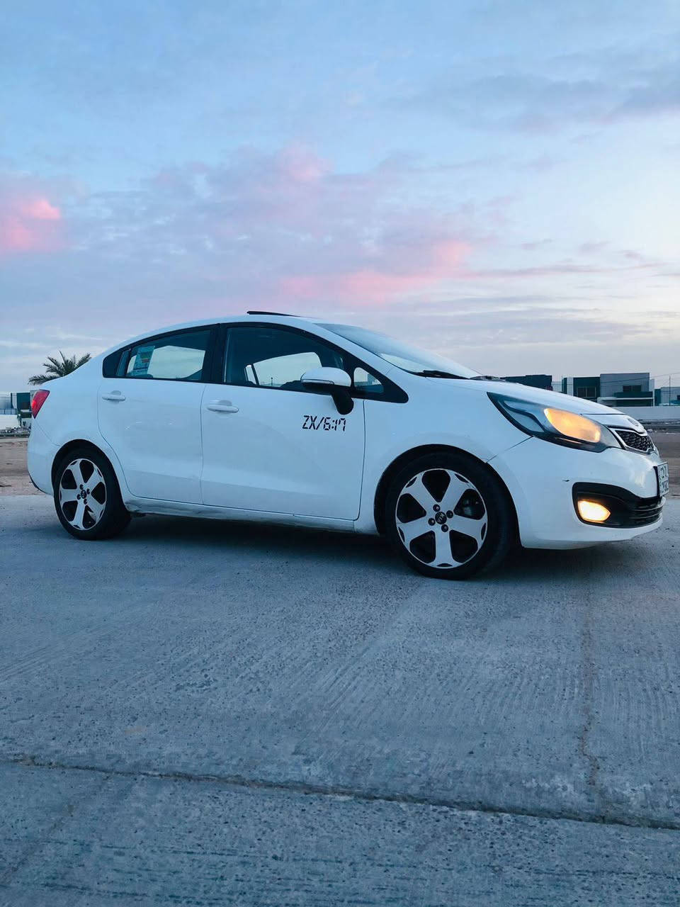 للبيع كيا ريو موديل 2012 اربيل جديد شرط مداور او وكاله فول مواصفات سيارة كفاله عامه ما عدا بارد قليل بجاملغ الامامي كير ومكينه 1600 وحداديه وتبريد وتخم تاير كفاله السعر 88 بيها مجال قليل مكانها نجف 
مكلف بالنشر 
***********
