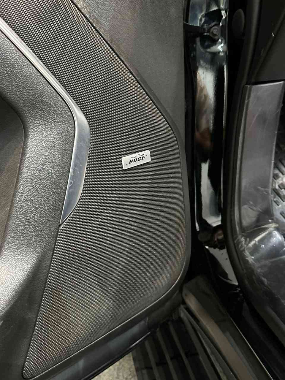 السلام عليكم تاهو 2022 برمير جديده جدا بيها بارد مكانين جدا صغار ماشيه 89 الف كيلو خليجيه بيها كتاب تضليل مكانها منصور ***********
