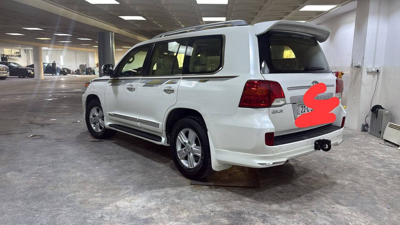 للبيع | Jeep Grand Cherokee 2012 🚗
فرصة مميزة للي يدور سيارة قوية ونظيفة وجاهزة بدون صرف!
السيارة بحالة ممتازة جداً، استخدام شخصي، محافظة عليها بشكل كامل من الداخل والخارج، وما تحتاج أي شغل.
✨ المواصفات:
موديل: 2012
النوع: جيب جراند شيروكي
حالة نظيفة جداً ومرتبة
مكيف شغال وبرودة قوية
قيادة مريحة وثبات عالي بالطريق
فحص وشغل مضمون
💰 السعر: 17,500$ قابل للتفاوض بعد المعاينة
📍 السيارة جاهزة للمعاينة بأي وقت
العنوان السليمانية كلار
📩 تفاصيل اكثر ع رقم الهاتف بيه واتساب 
***********
