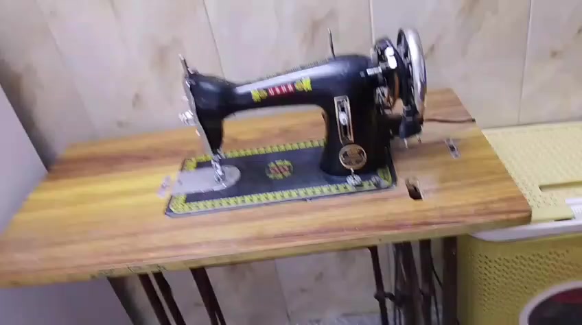 مكينه خياطه مثل مموضح كدامكم ماداخله تصليح أبد زيت نبدل أول باول عل فحص سعره 125قابل للتفاوض


**إذا كنت صاحب هذا الإعلان وتريد حذفه لأي سبب، رجاءا أرسل رسالة إلى الدعم الفني**