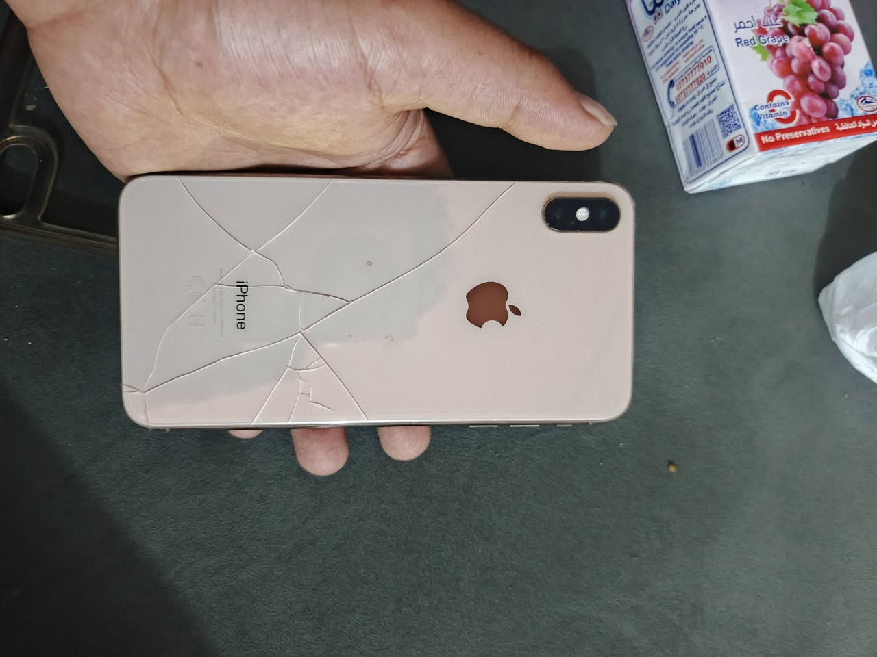 للبيع ايفون اكس ماكس 
قافل ايكلود اخر اصدار
ب 125 وبي مجال
***********
